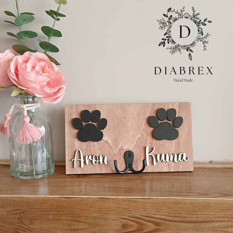 Personalized hanger for your four-legged friend's leash