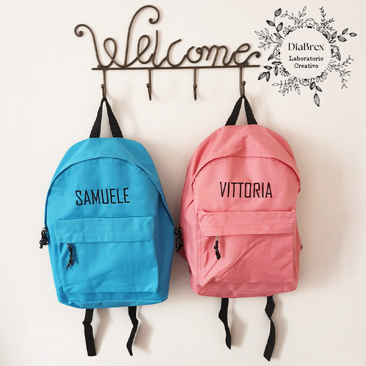Zaino personalizzato con ricamo a macchina
