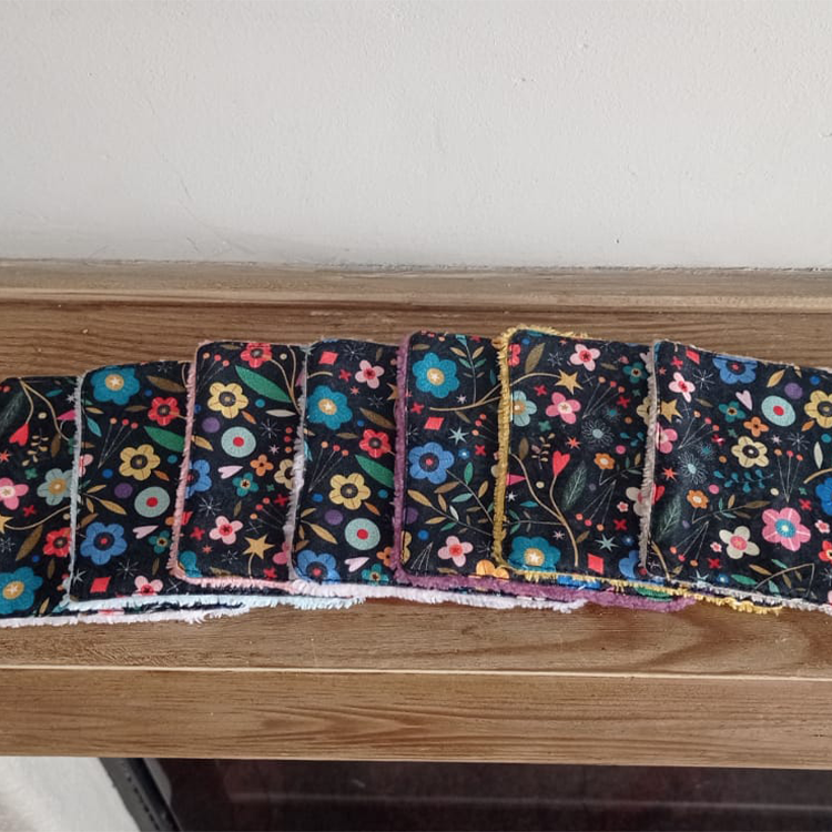 Set of 7 Facial Wipes + Personalized Bag