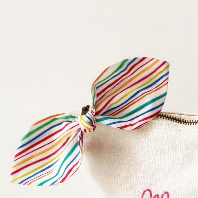 "MARGHERITA" Pochette ricamata a macchina con fiocco in Cotone