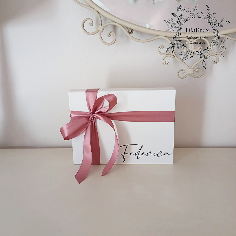 Elegante Scatola Regalo Personalizzata