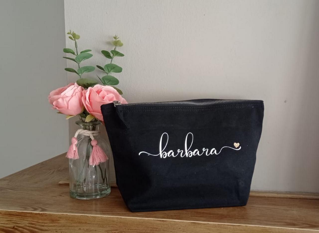 Facial Wipes + Personalized Pouch