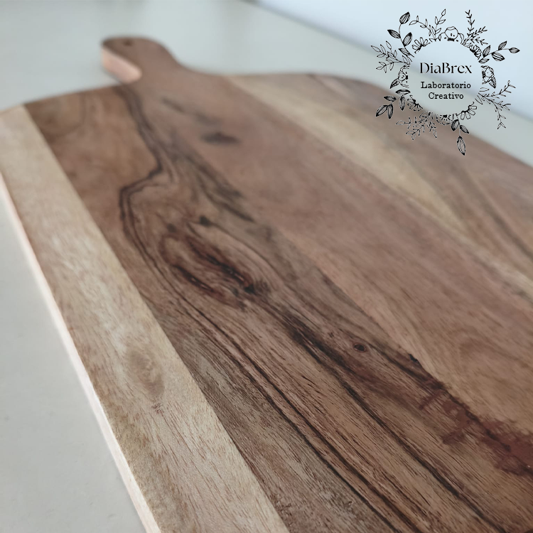 Tagliere Rustico in Legno di Acacia con Incisione Laser Personalizzata
