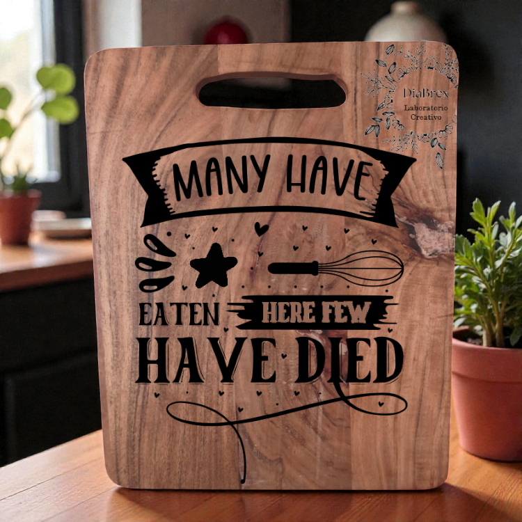 Tagliere Rustico in Legno di Acacia con Incisione Laser con possibilità di personalizzazione