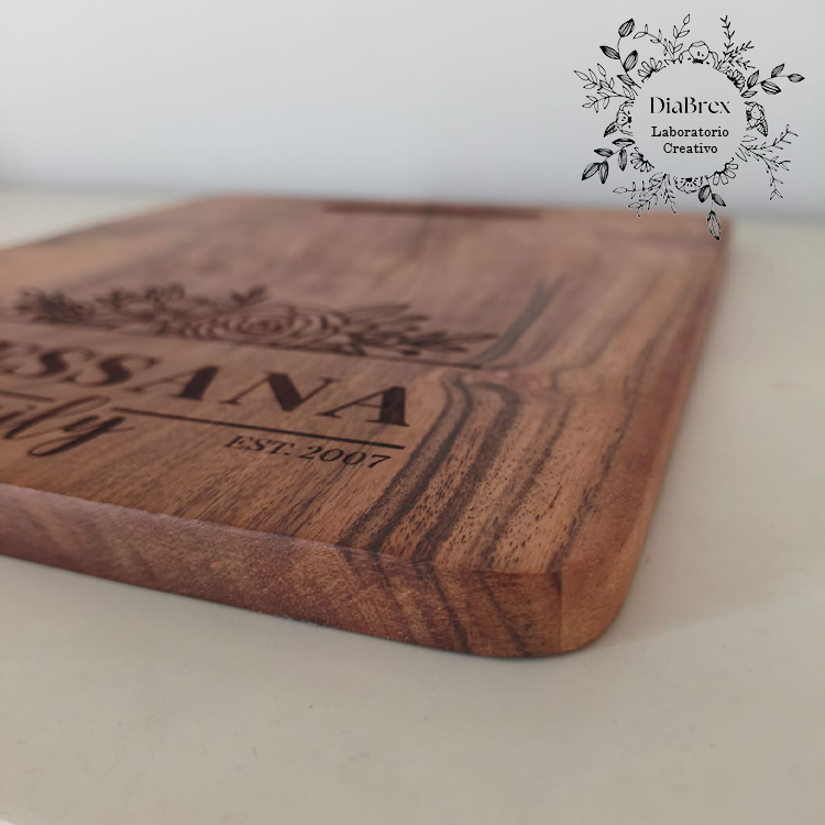 Tagliere Rustico in Legno di Acacia con Incisione Laser Personalizzata