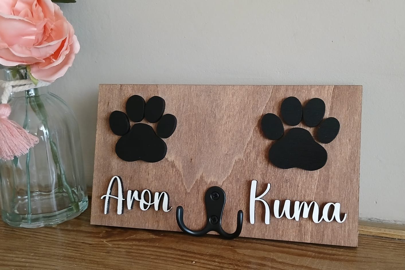 Personalized hanger for your four-legged friend's leash