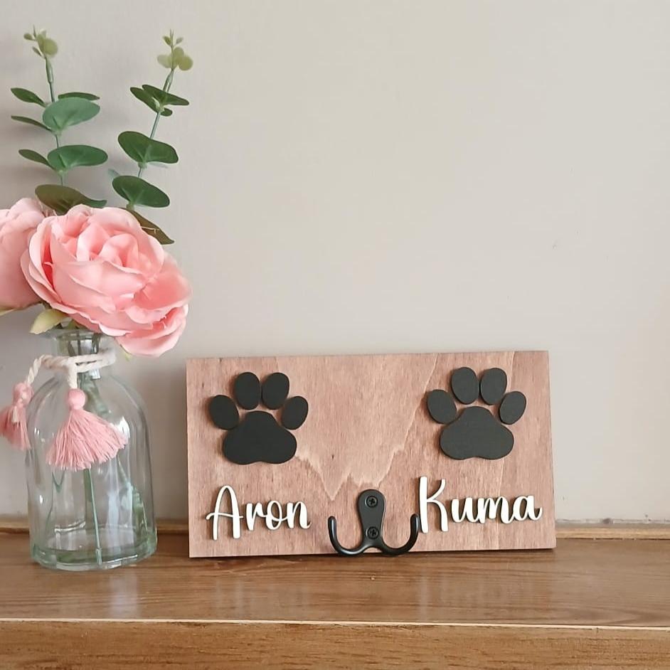 Personalized hanger for your four-legged friend's leash