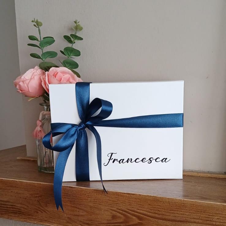 Set Pochette, Porta Profumo e Specchietto in Bambù Personalizzati con incisione a Laser e Preziosa Confezione Regalo