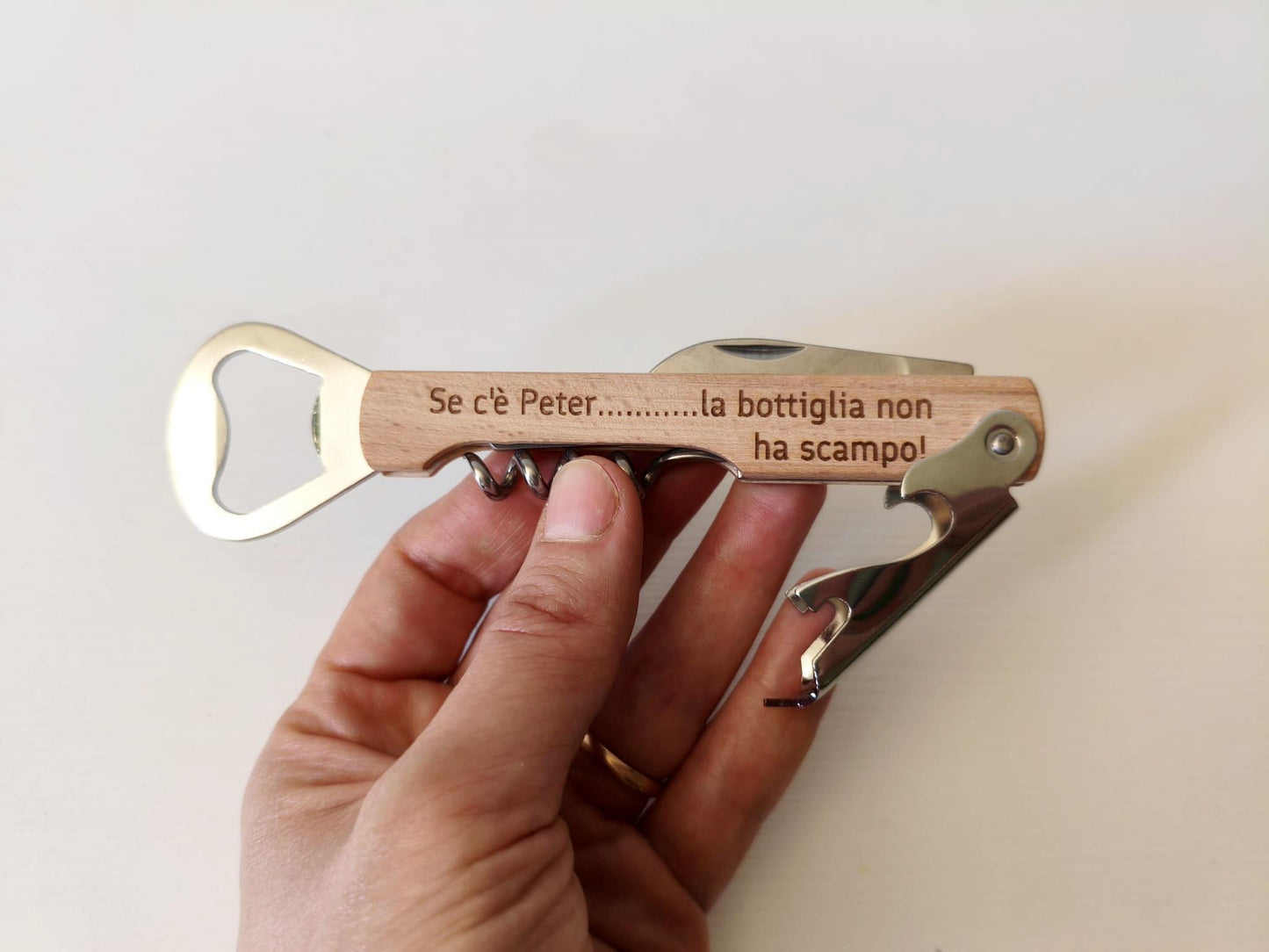 Apribottiglia personalizzato inciso a laser in confezione regalo