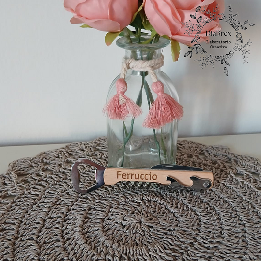 Apribottiglia personalizzato inciso a laser in confezione regalo