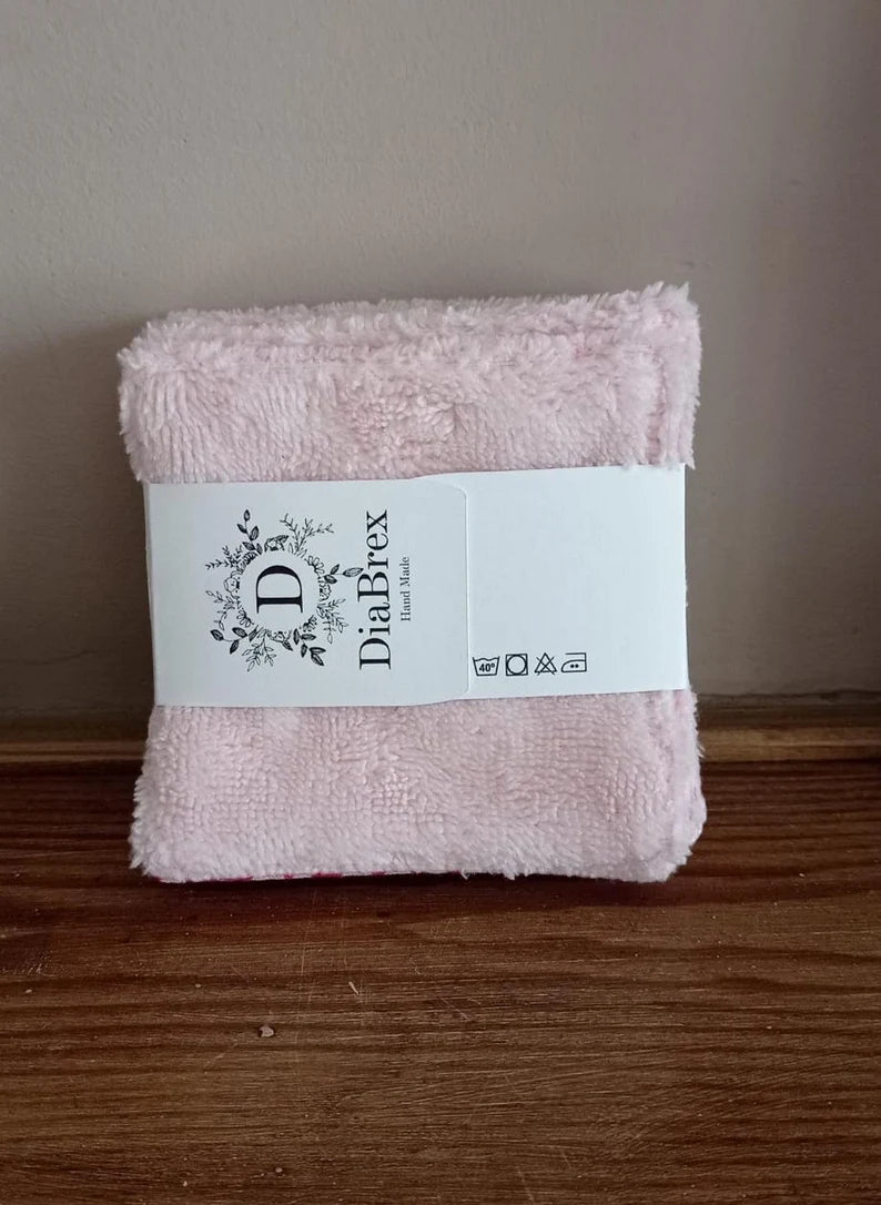 Set of 7 Facial Wipes + Personalized Bag