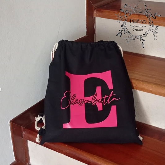 Zaino, Sacca da Palestra in Cotone Nero Certificato 38x42cm da Personalizzare con Iniziale e Nome - Compleanno - Bomboniera - Scuola - Sport